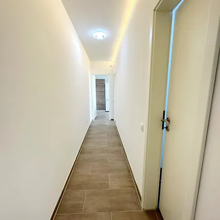 3-zimmer Fuer 8 Person In Апартаменты *