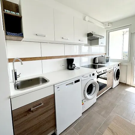 3-zimmer Fuer 8 Person In Апартаменты *