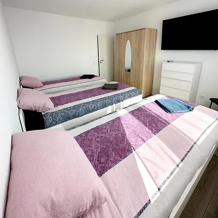 Апартаменты 3-zimmer Fuer 8 Person In